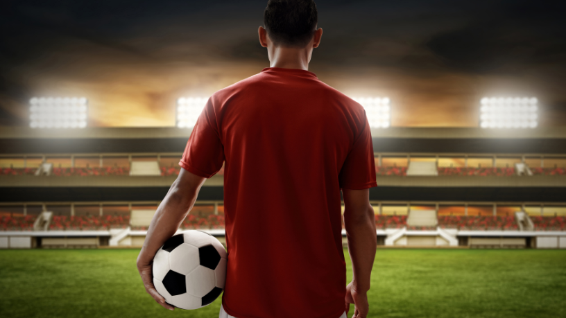 Entenda como o futebol está mudando mais rápido do que nunca com novas táticas, tecnologia e ciência esportiva, afirma Matheus Vinicius Voigt.