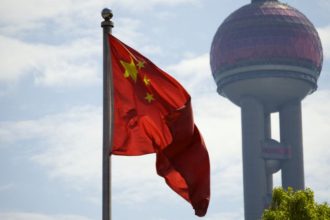 Como a China Está Investindo Pesado em IA para Espionagem: Análise Estratégica dos Impactos Geopolíticos e Tecnológicos
