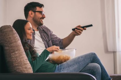 Minissérie alemã de espionagem da Netflix vira febre: por que o gênero voltou com força