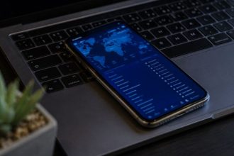 Os Desafios da Ciberespionagem Estatal e a Vulnerabilidade dos Dispositivos Móveis no Cenário Global