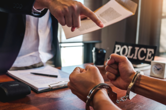 Operação nacional prende 106 pessoas e bloqueia R$ 508 milhões: o que a ação contra organizações criminosas revela