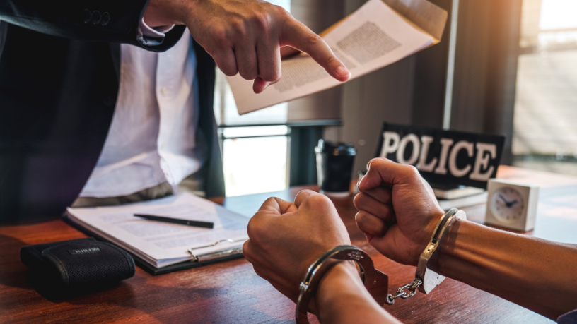 Operação nacional prende 106 pessoas e bloqueia R$ 508 milhões: o que a ação contra organizações criminosas revela